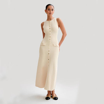 ELARA PARIS™ | Robe Mi-Longue Sans Manches – Boutonnée & Minimaliste Chic