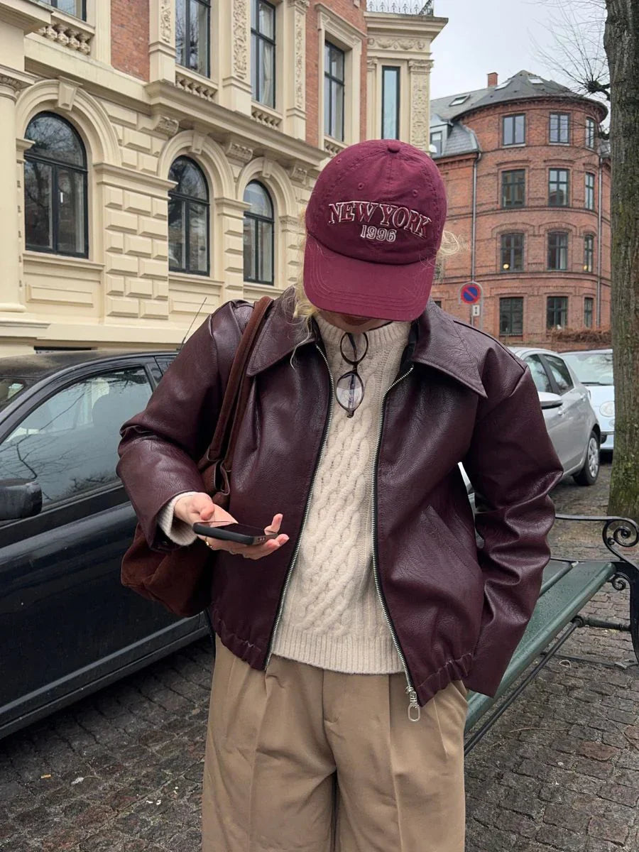 ELARA PARIS™ | Veste Emmy en PU – Intemporelle & Allure Moderne