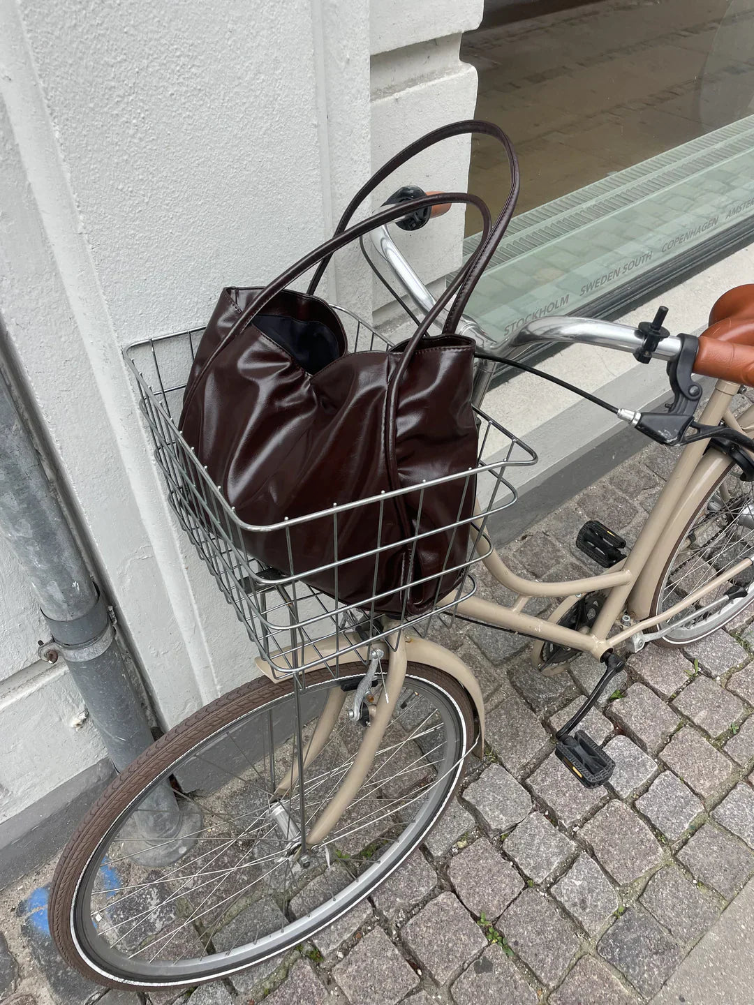 ELARA PARIS™ | Sac épaule Mones en cuir – Élégance moderne & praticité