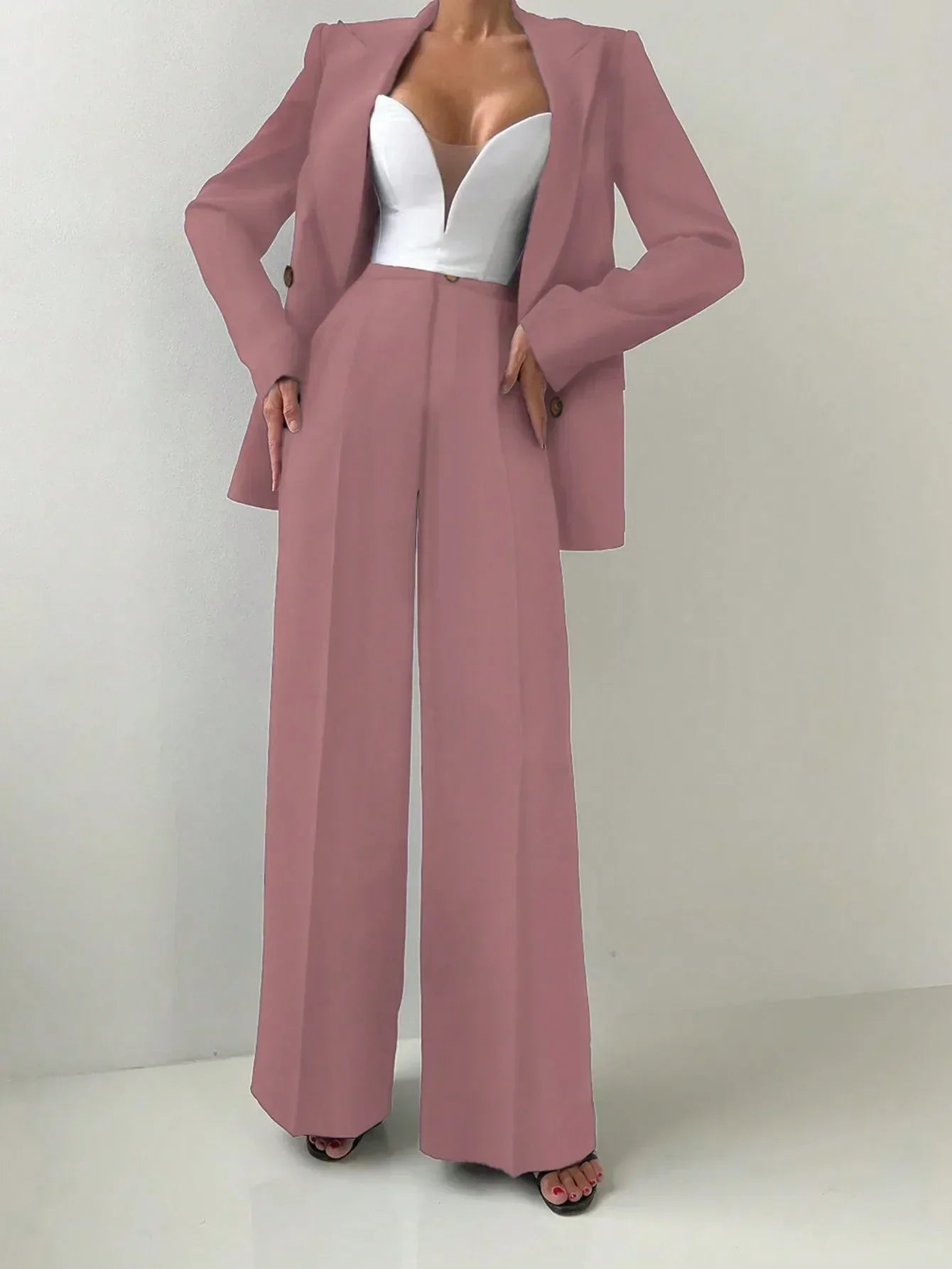 ELARA PARIS™ | Tailleur Femme Rose Poudré – Blazer Structuré, Bustier & Pantalon Large