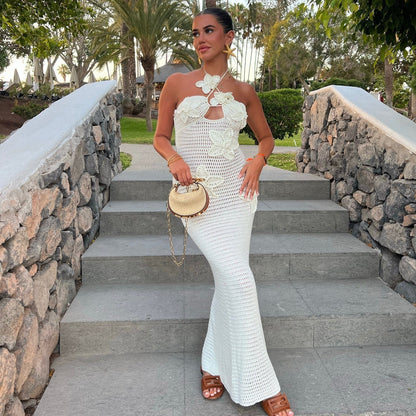 ELARA PARIS™ | Robe Longue en Crochet – Détails Floraux & Dos Nu Bohème